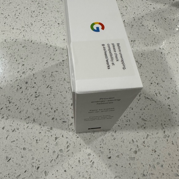 Google Nest Thermostat - Snow (box does not have plastic wrap) - Picture 8 of 9